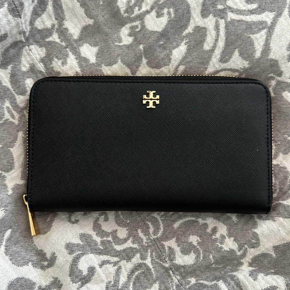 Tory Burch Wallet